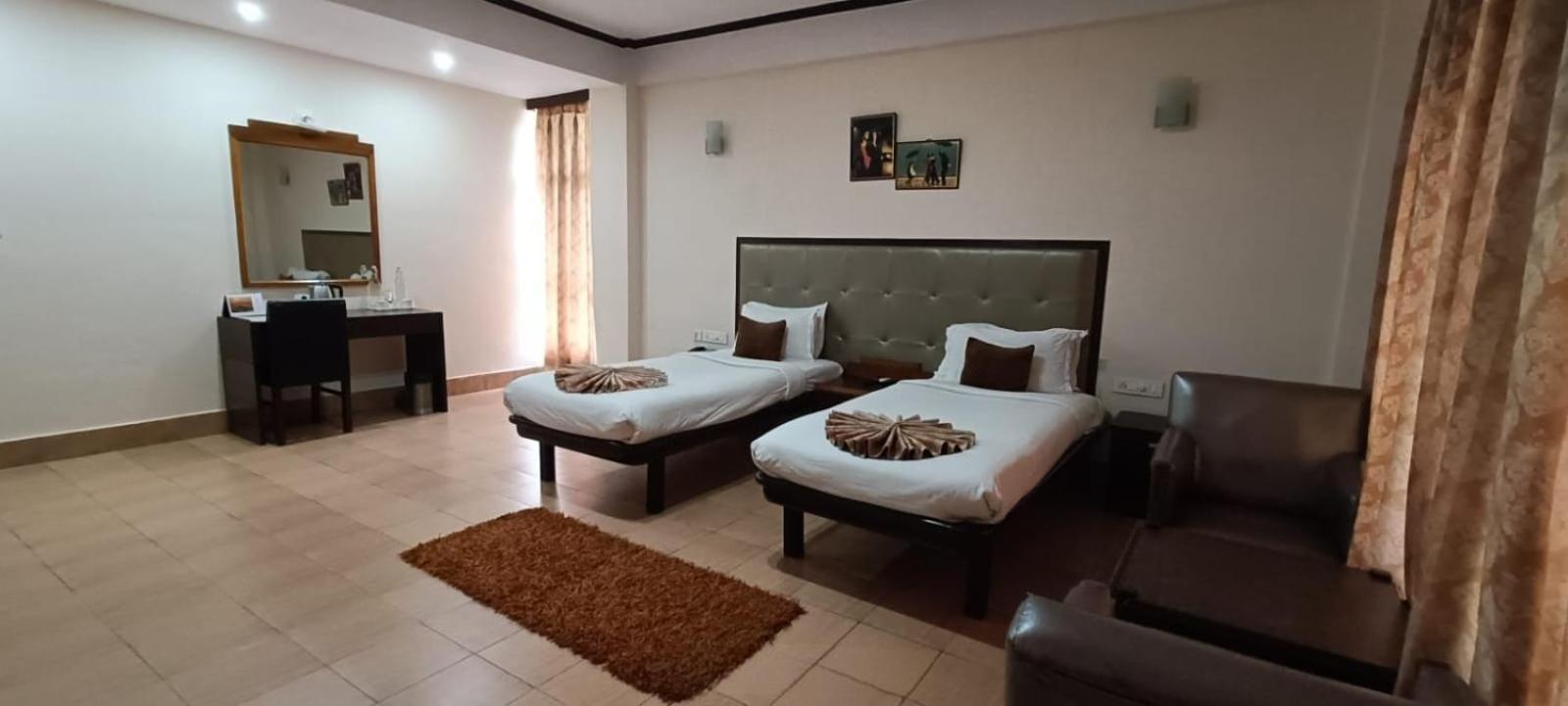 Polo Tura Hotel Εξωτερικό φωτογραφία