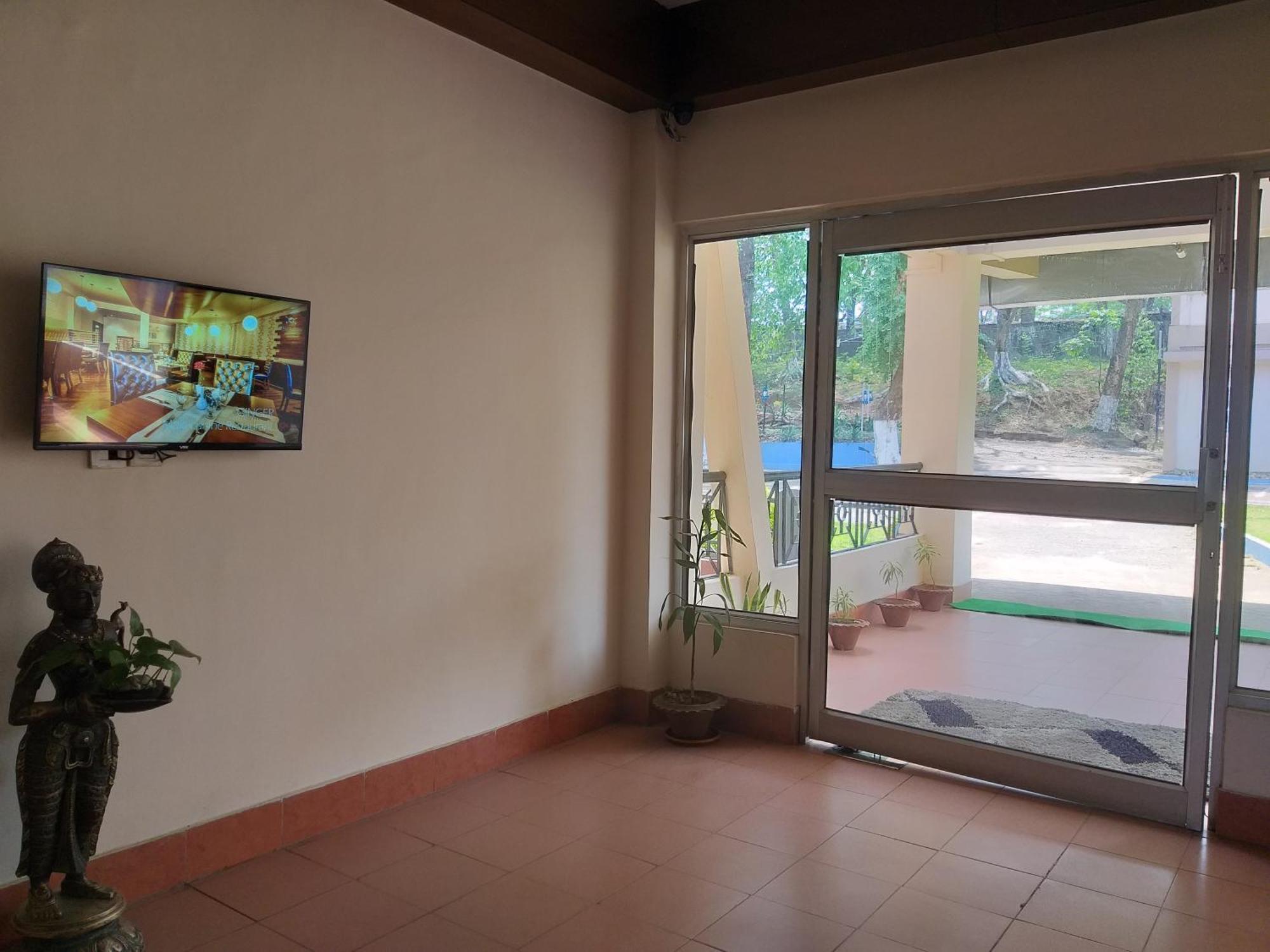 Polo Tura Hotel Εξωτερικό φωτογραφία