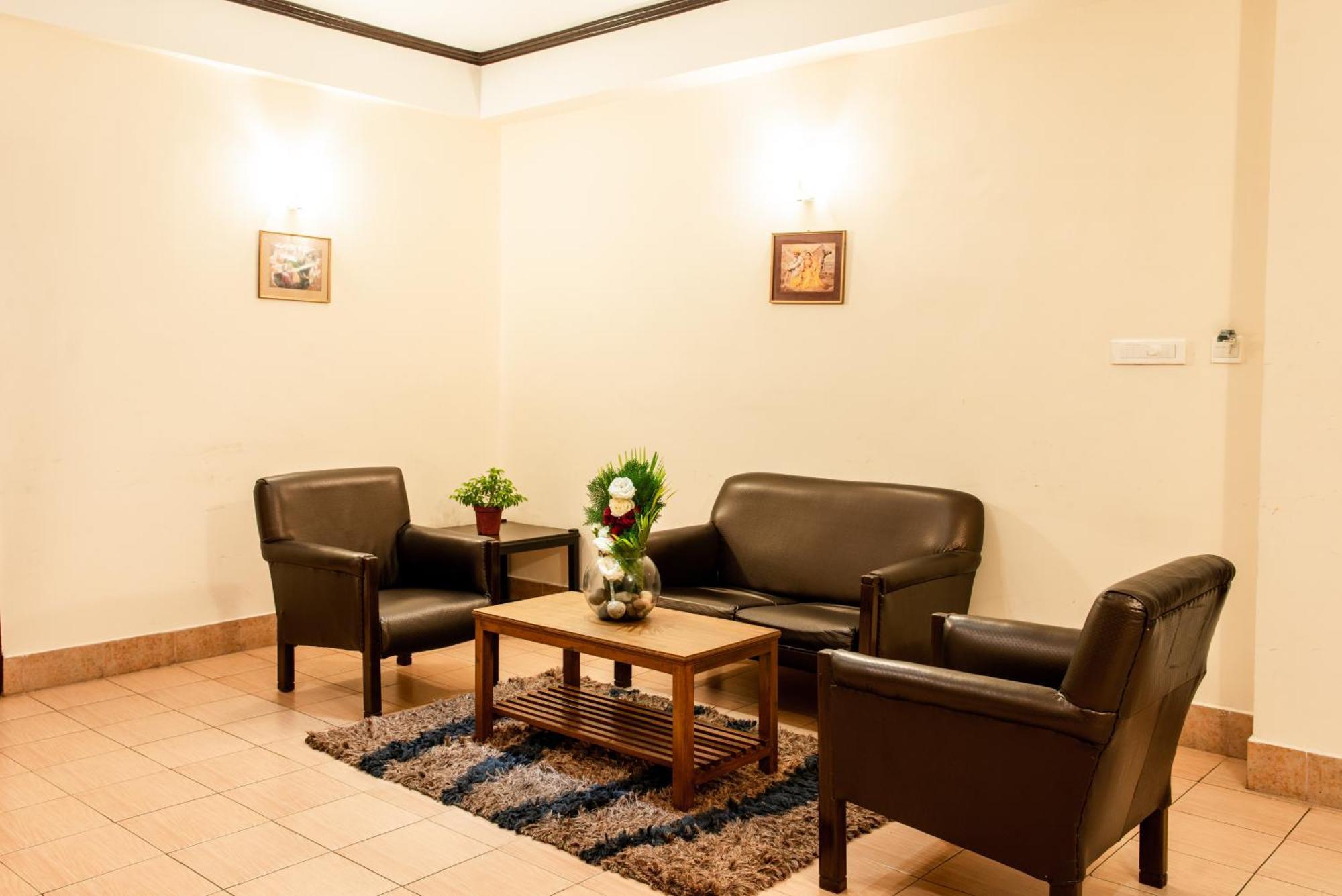 Polo Tura Hotel Εξωτερικό φωτογραφία