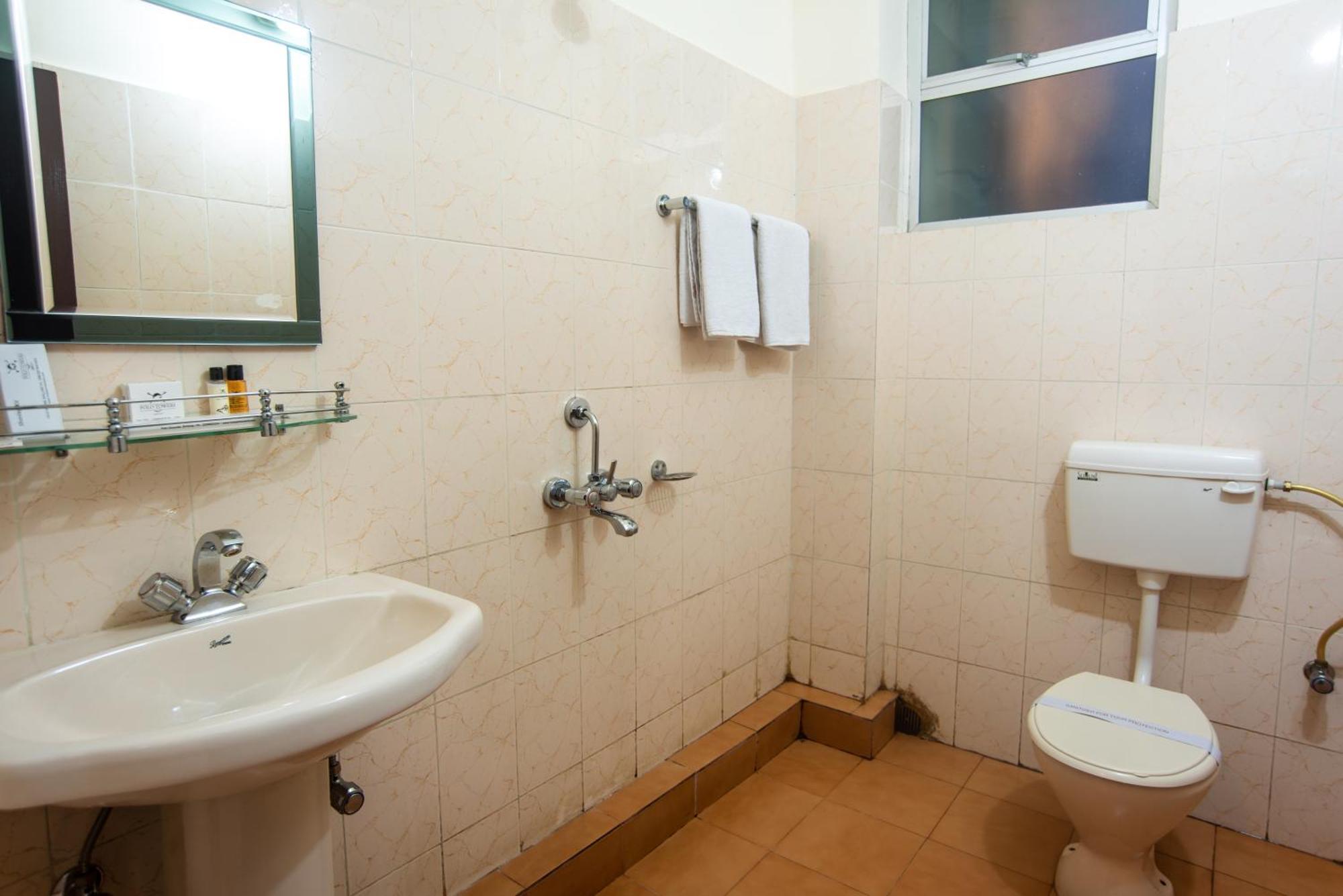 Polo Tura Hotel Εξωτερικό φωτογραφία