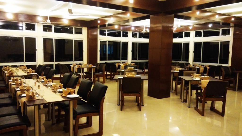 Polo Tura Hotel Εξωτερικό φωτογραφία