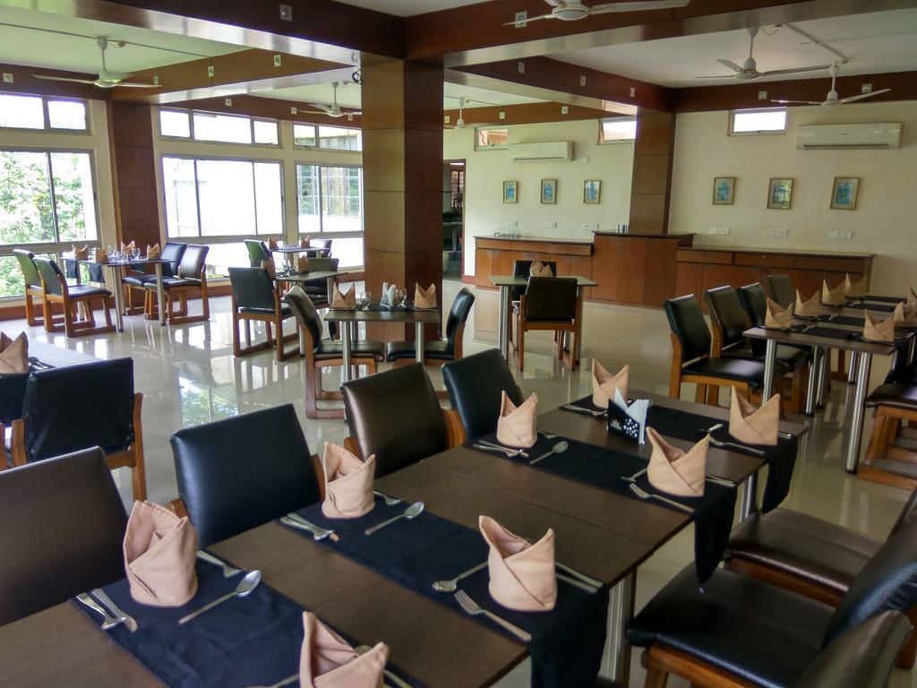 Polo Tura Hotel Εξωτερικό φωτογραφία